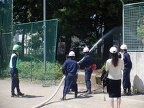 可搬ポンプ排水訓練の様子